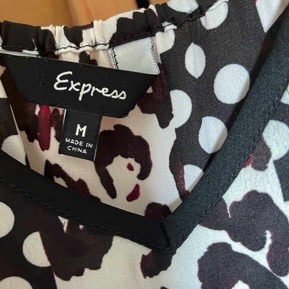 Express Animal print Shirt size medium. - Picture 8 of 8